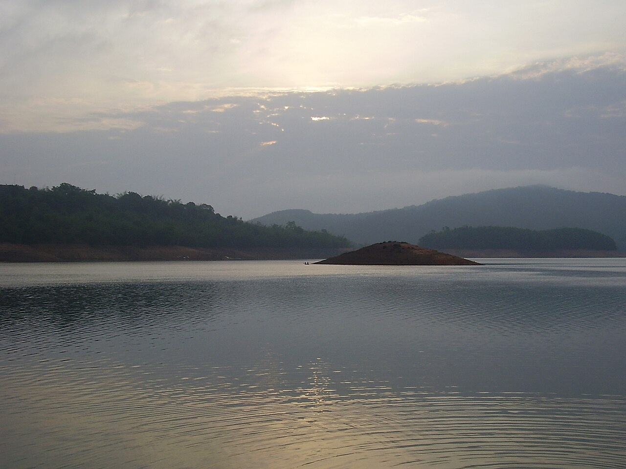 Honnemaradu Sharavathi Backwaters